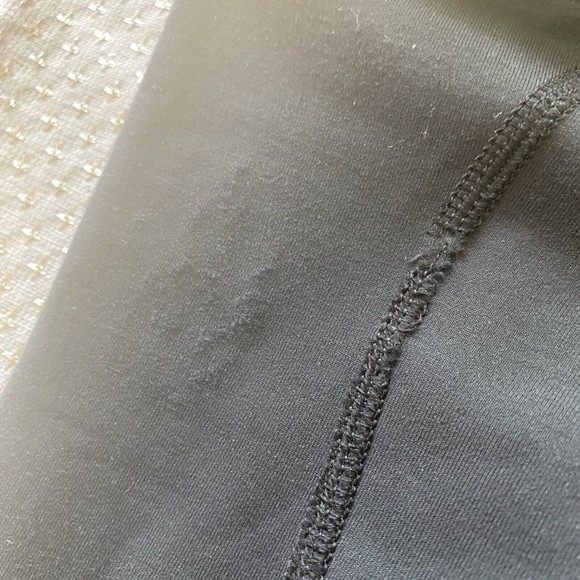 Lululemon Run Inspire Crop II Tight Leggings capri Solid Black Size 2 - Picture 9 of 16